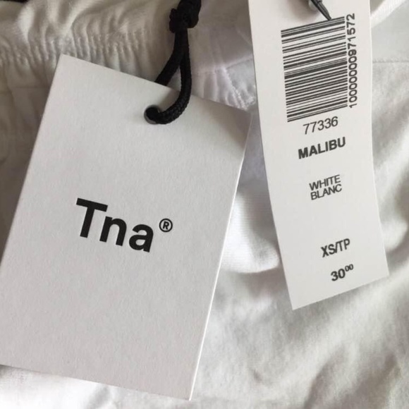 ARITZIA tna “Malibu” crop tee BNWT - Picture 3 of 6